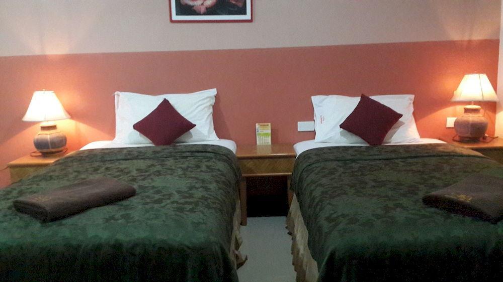 Silla Patong Hostel Dış mekan fotoğraf