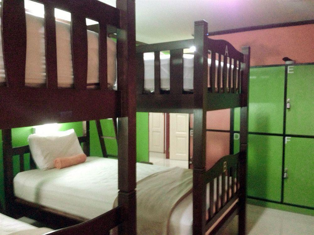 Silla Patong Hostel Dış mekan fotoğraf
