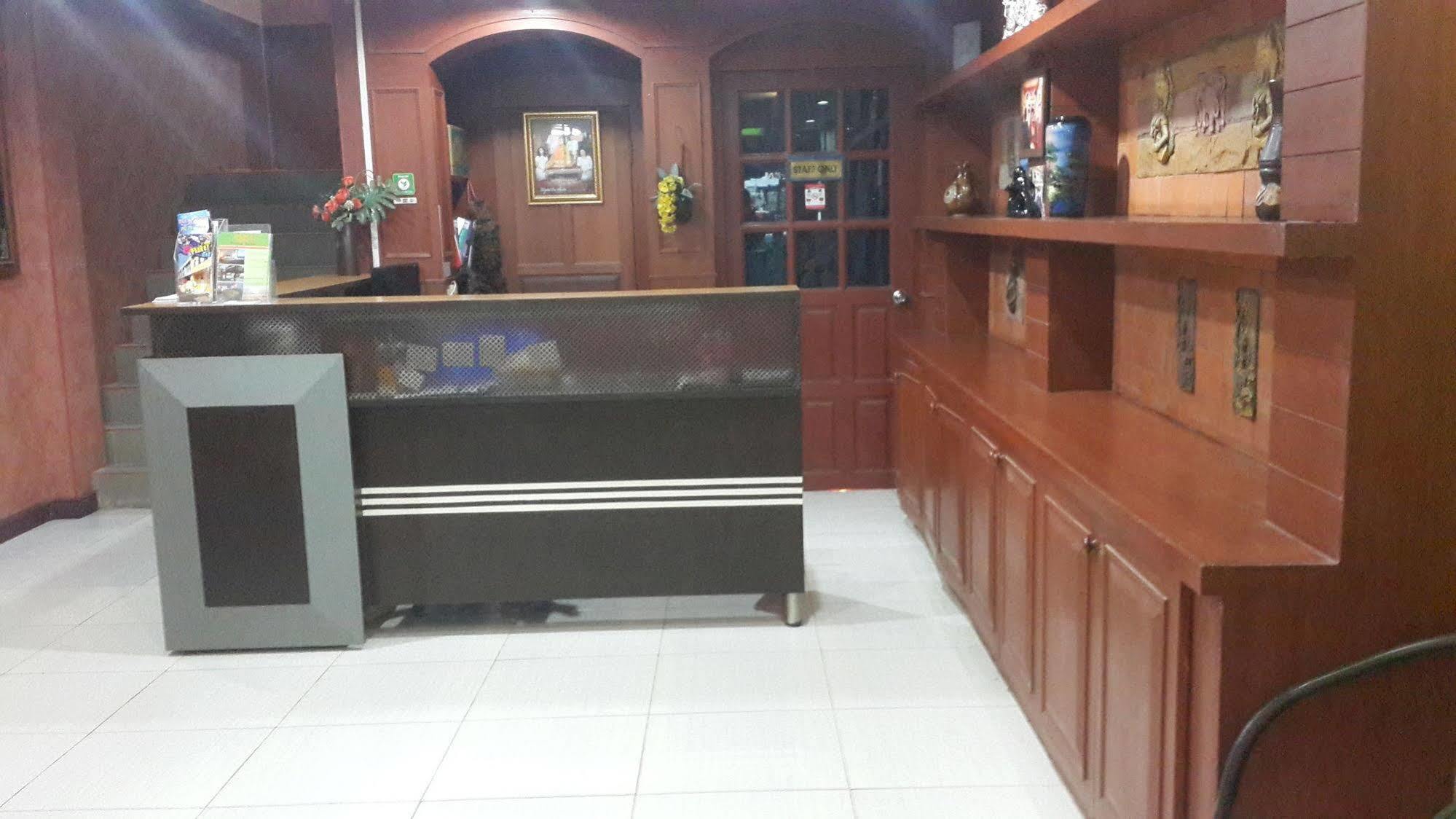 Silla Patong Hostel Dış mekan fotoğraf