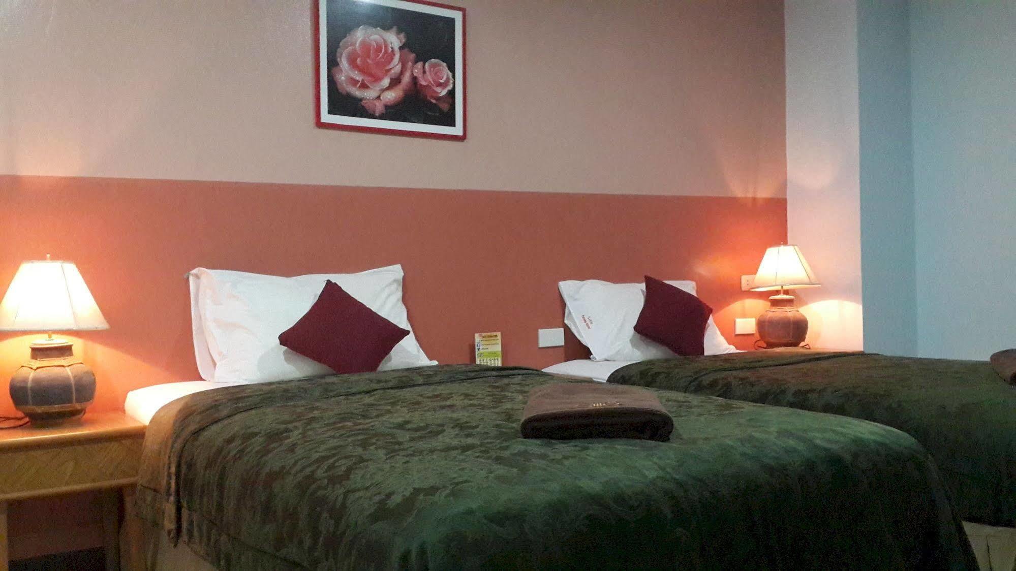 Silla Patong Hostel Dış mekan fotoğraf