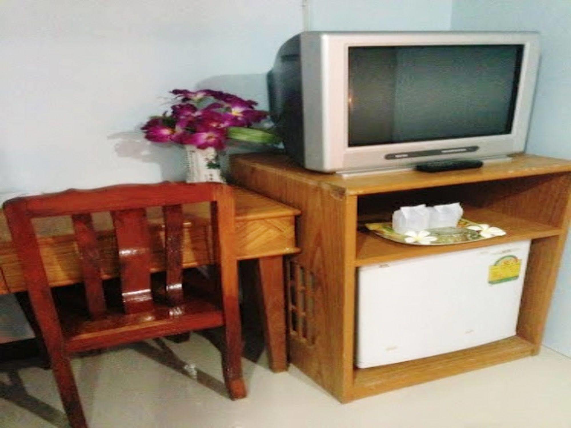 Silla Patong Hostel Dış mekan fotoğraf