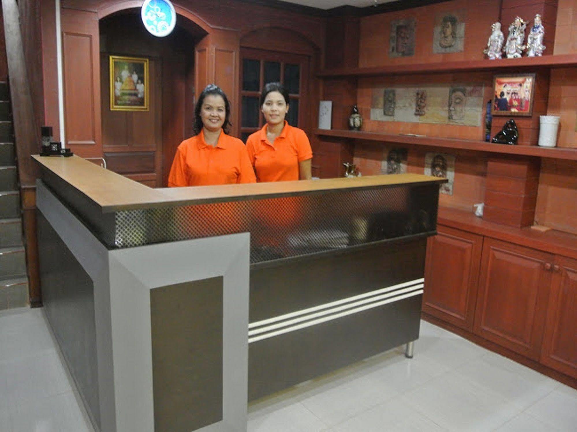 Silla Patong Hostel Dış mekan fotoğraf