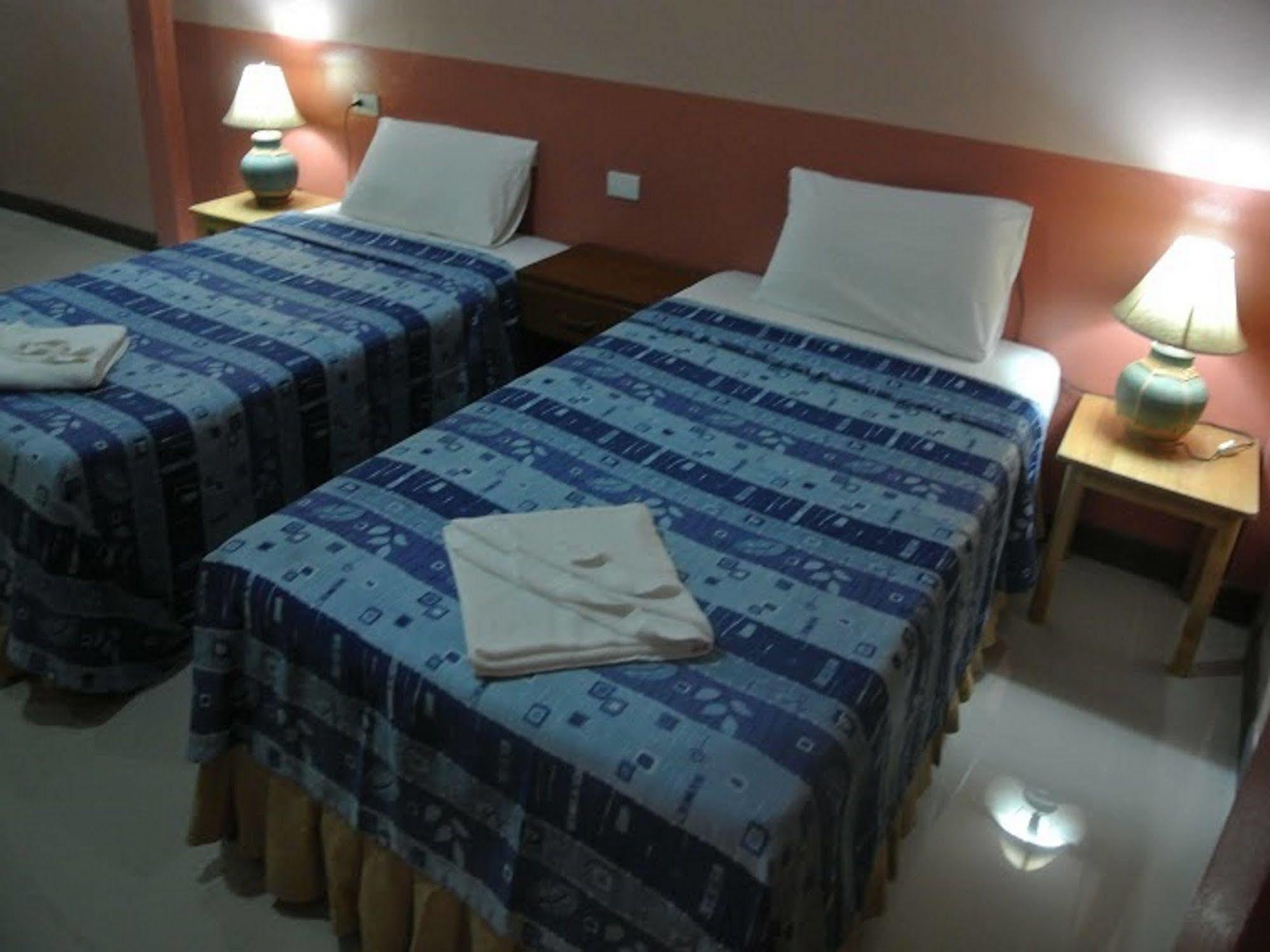 Silla Patong Hostel Dış mekan fotoğraf